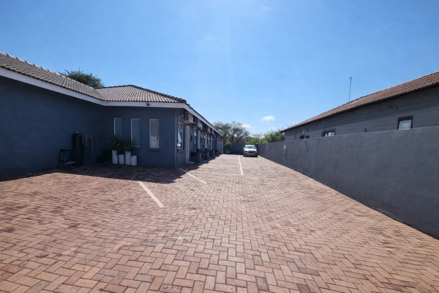 6 Bedroom Property for Sale in Kathu Northern Cape